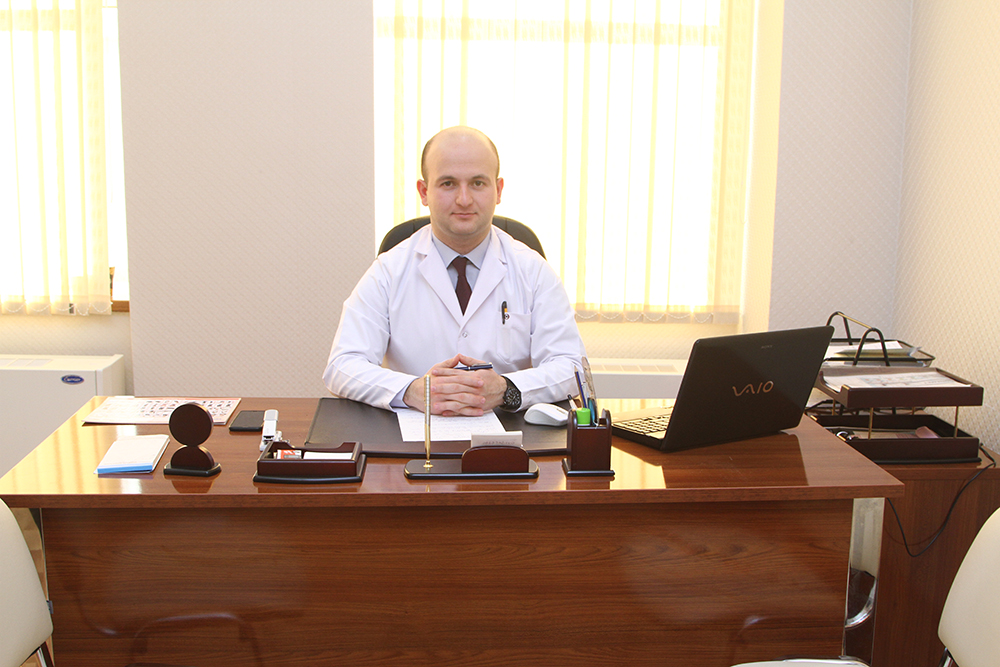 Dr Kamil Eyvazov